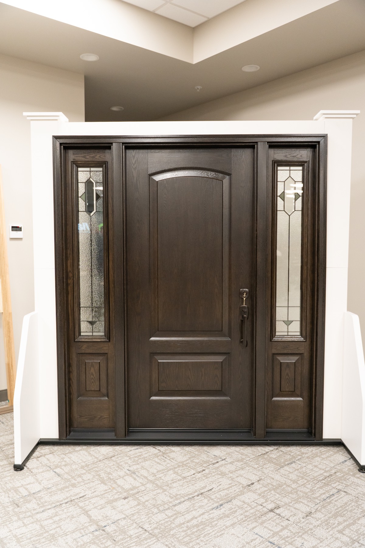 Decorative exterior door with sidelites
