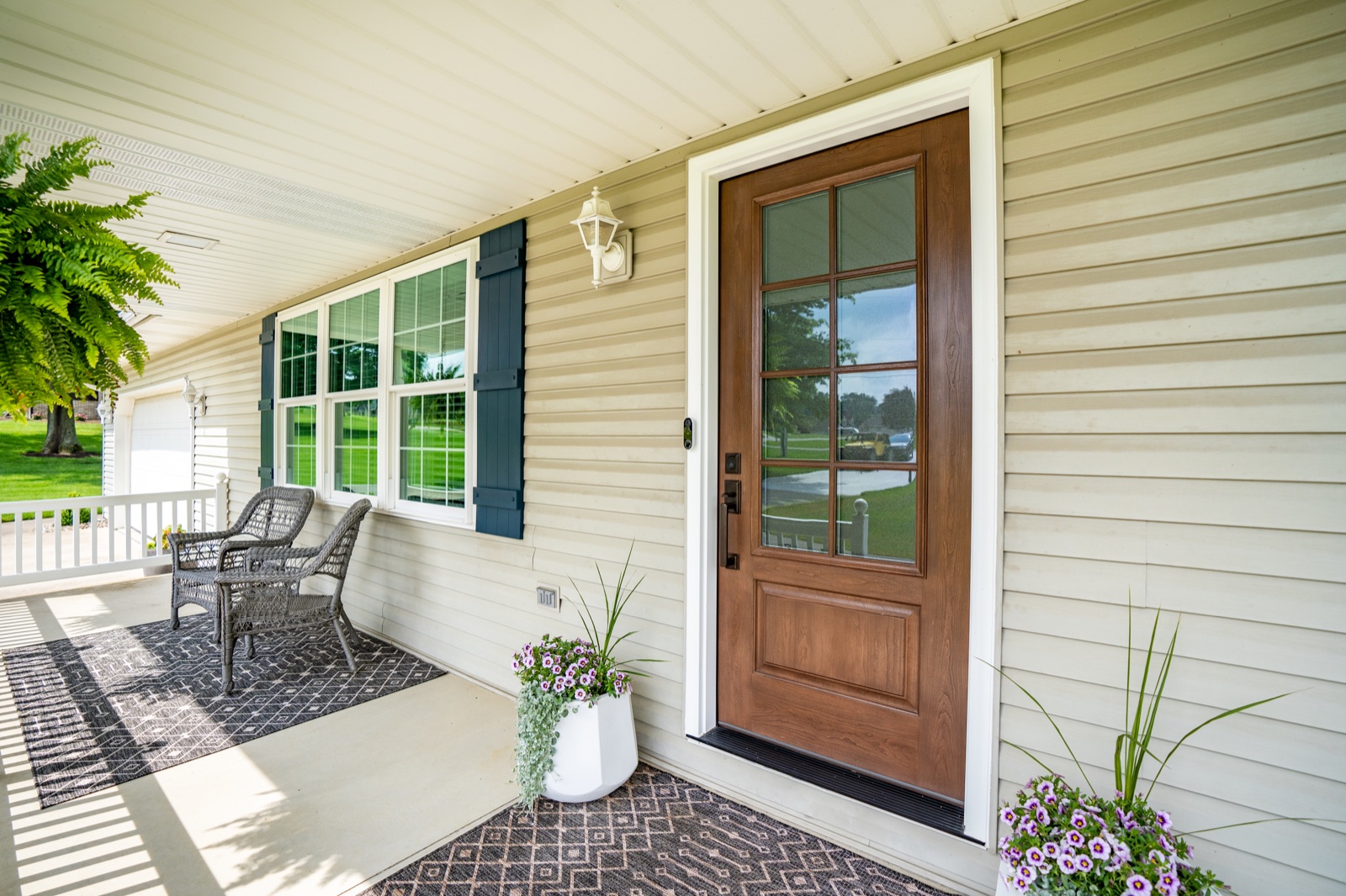 Signet 440 1P Cherry American Cherry Sdls exterior entry door style option