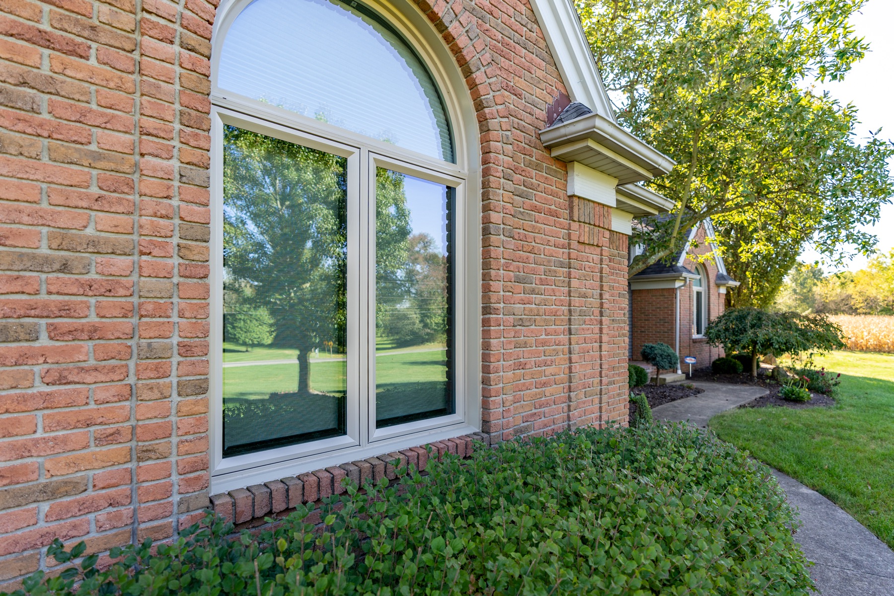 Replacement windows on a Indianapolis style brick home